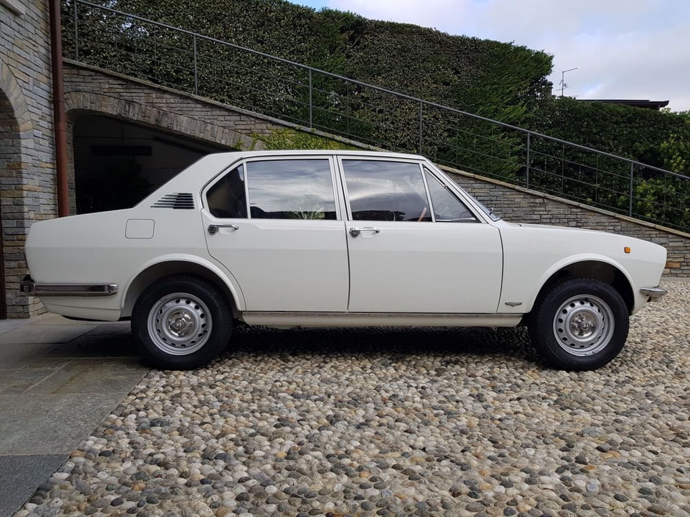 Alfa Romeo Alfetta usata a Como (4)