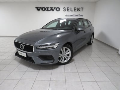 Volvo V60 B4 (d) Geartronic Momentum Business Pro  del 2021 usata a Lurate Caccivio