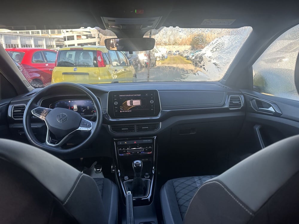 Volkswagen T-Cross usata a Milano (10)