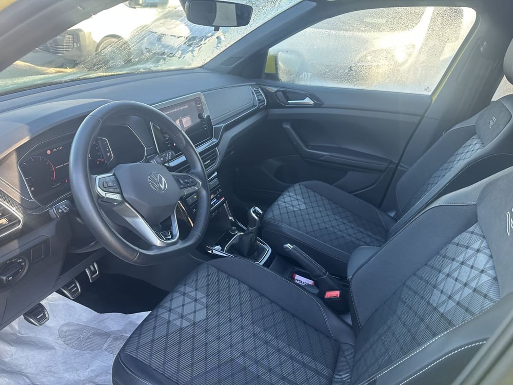 Volkswagen T-Cross usata a Milano (11)