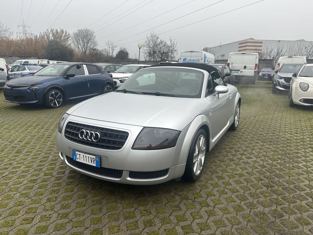 Audi TT Cabrio usata a Milano (2)