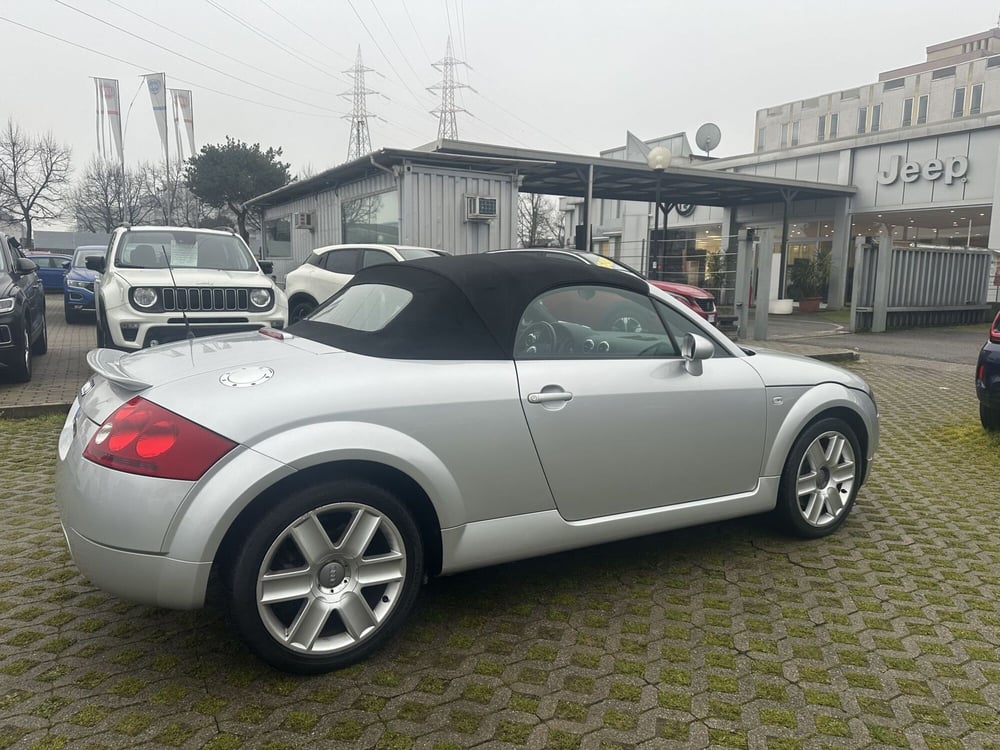 Audi TT Cabrio usata a Milano (6)