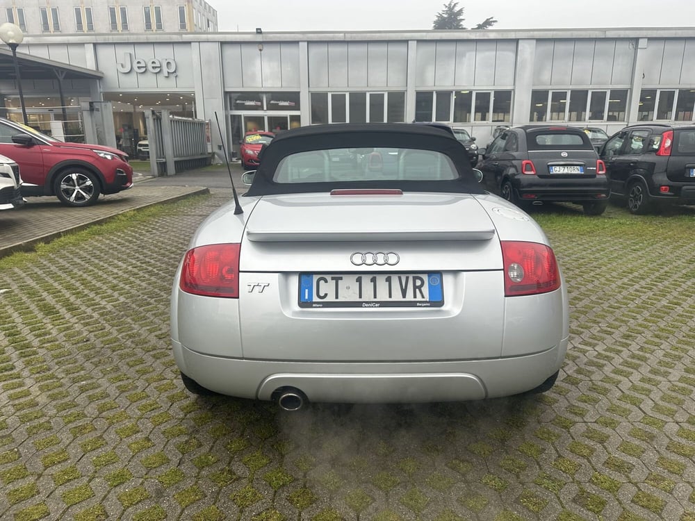 Audi TT Cabrio usata a Milano (8)