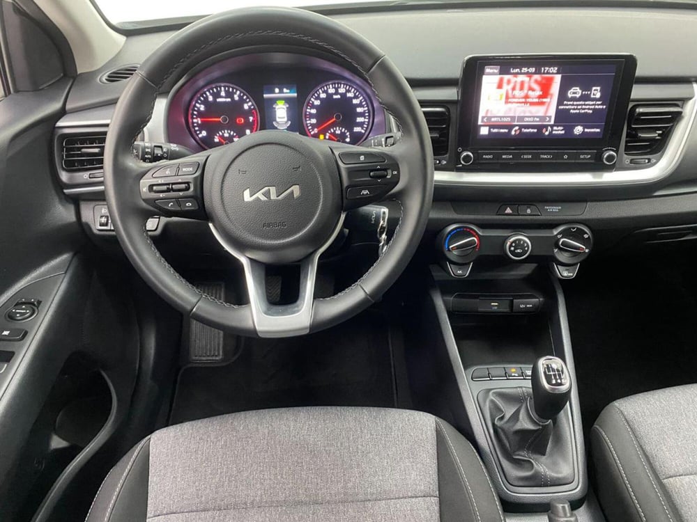 Kia Stonic usata a Como (11)