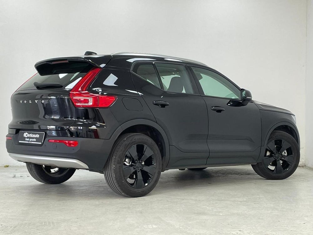 Volvo XC40 usata a Como (2)