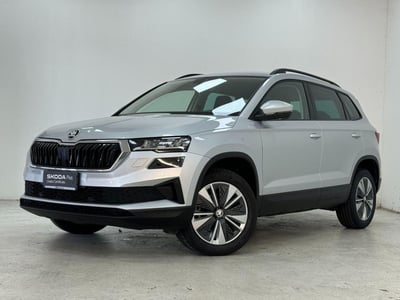 Skoda Karoq 1.0 TSI 110 CV Executive  del 2023 usata a Lurate Caccivio