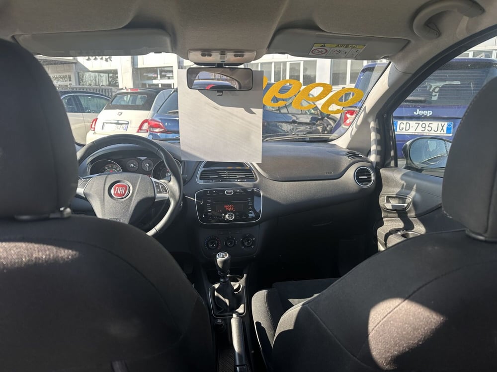 Fiat Punto usata a Milano (9)