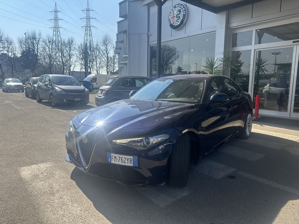 Alfa Romeo Giulia usata a Milano (3)