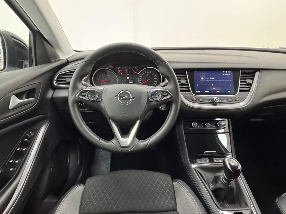 Opel Grandland X usata a Como (10)