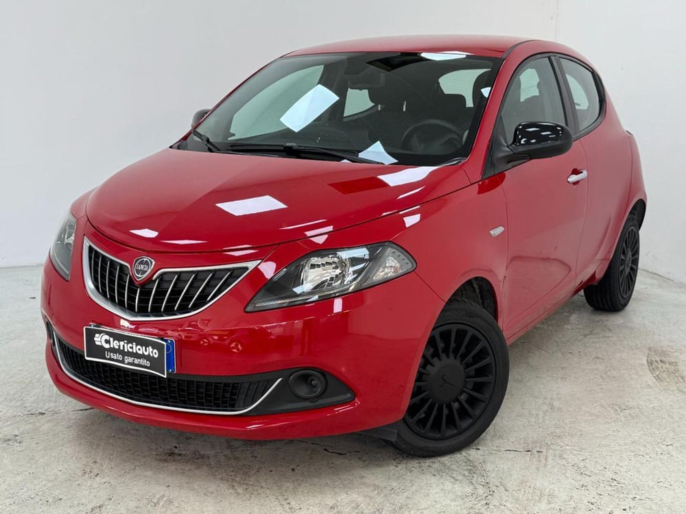 Lancia Ypsilon usata a Como