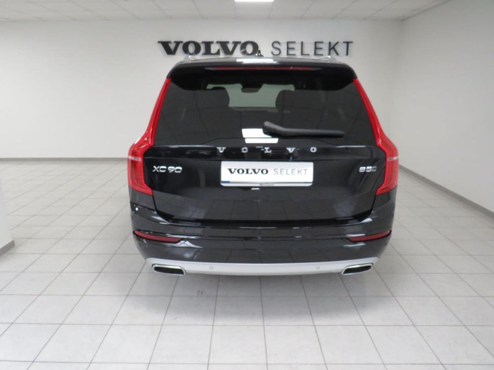 Volvo XC90 usata a Como (4)