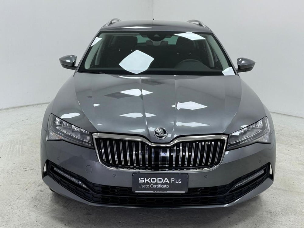 Skoda Superb Station Wagon usata a Como (6)