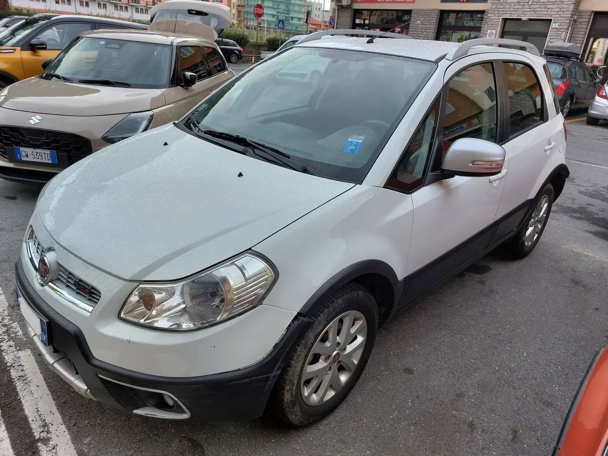 Fiat Sedici usata a Imperia
