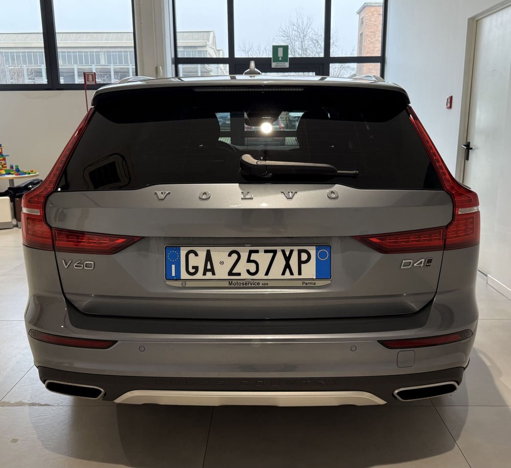 Volvo V60 Cross Country usata a Parma (7)