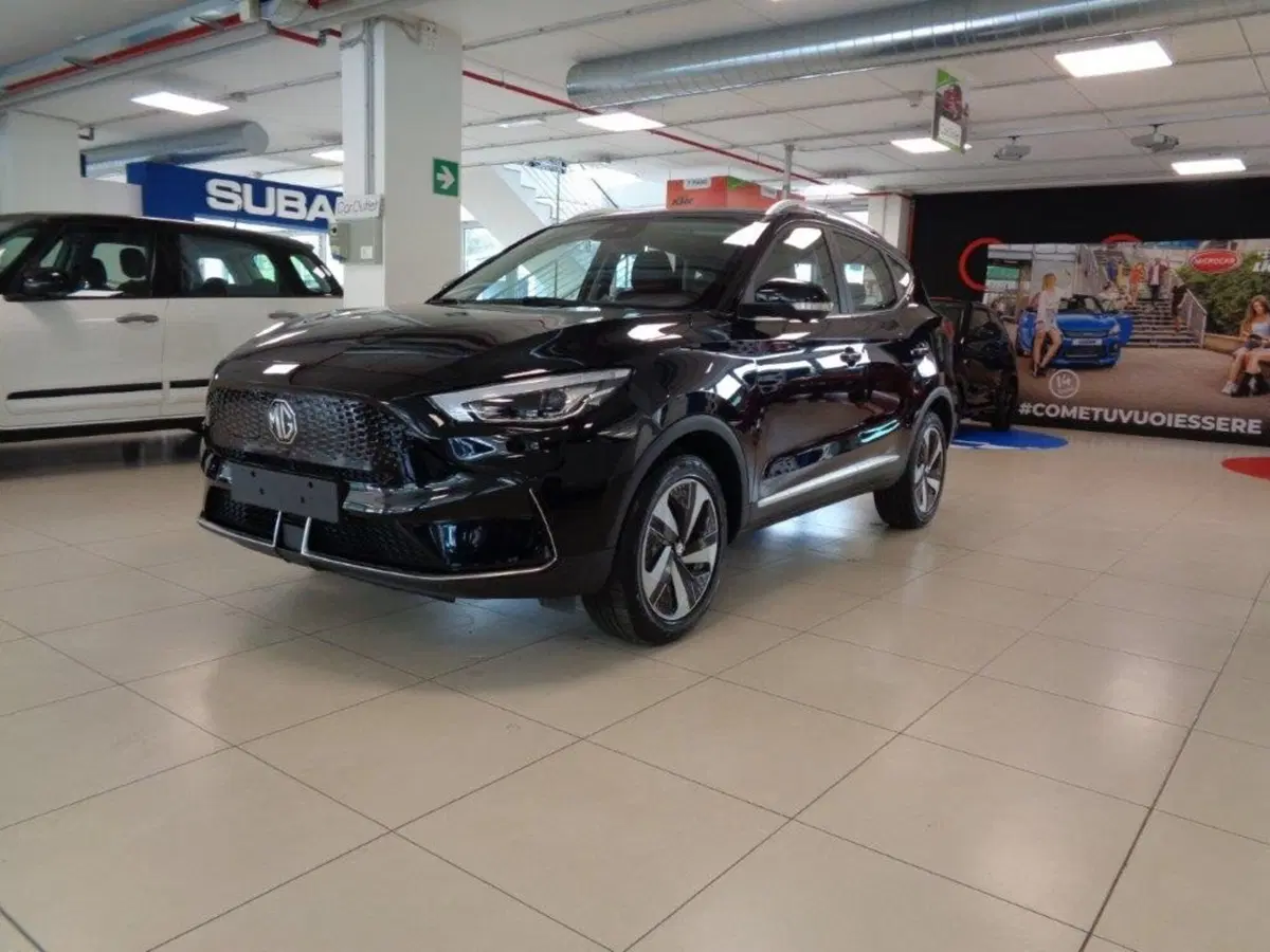 Mg ZS EV nuova a Torino