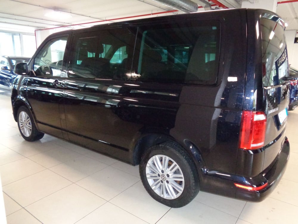 Volkswagen Multivan usata a Torino (6)