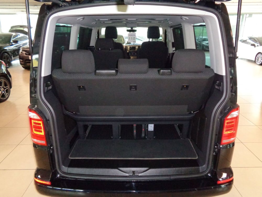 Volkswagen Multivan usata a Torino (8)