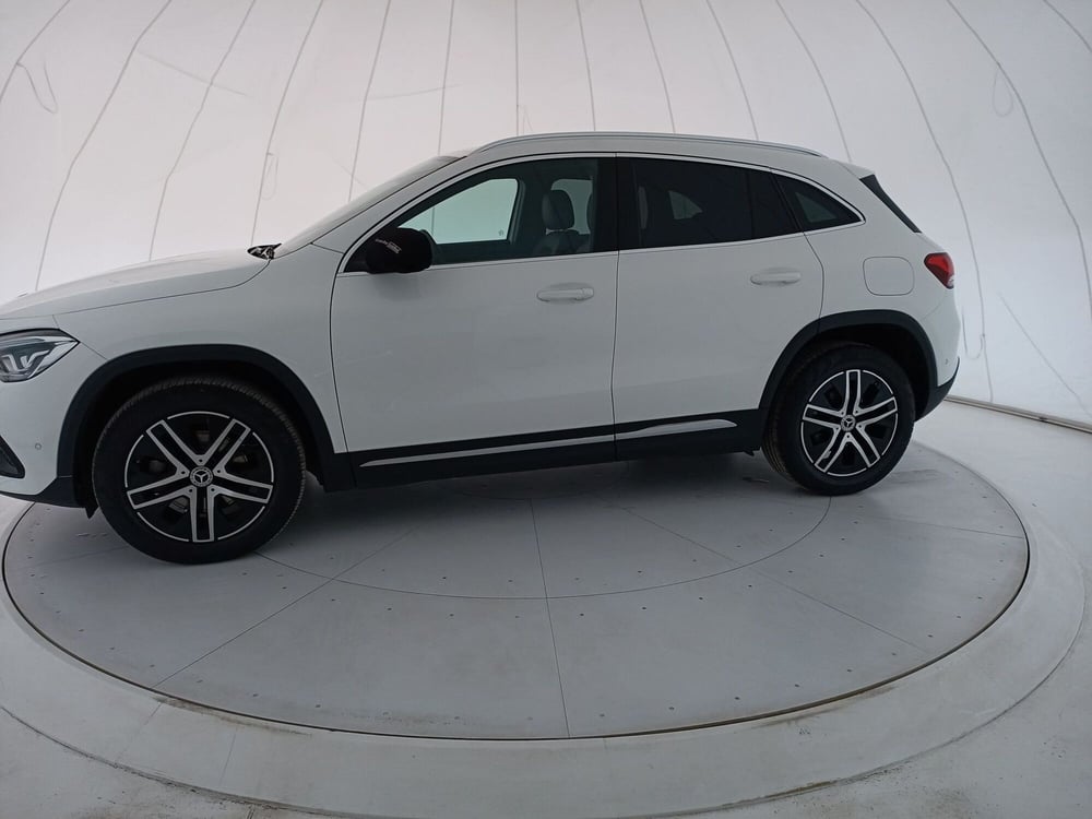 Mercedes-Benz GLA SUV usata a Bari (2)