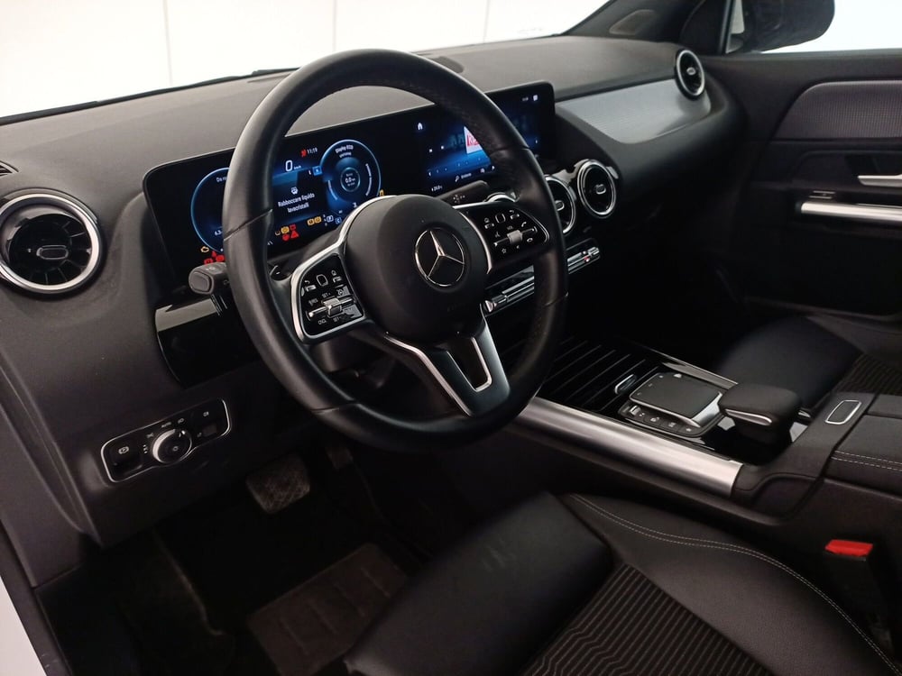 Mercedes-Benz GLA SUV usata a Bari (5)