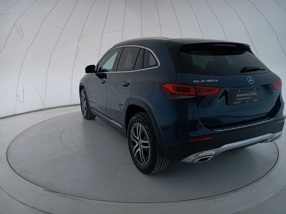 Mercedes-Benz GLA SUV usata a Bari (4)