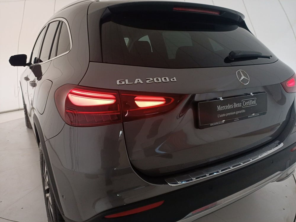 Mercedes-Benz GLA SUV usata a Bari (11)