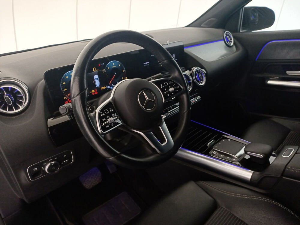 Mercedes-Benz GLA SUV usata a Bari (5)