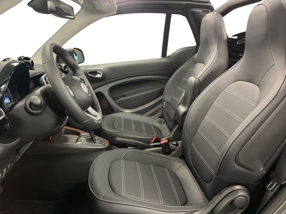 smart Fortwo Cabrio nuova a Milano (10)