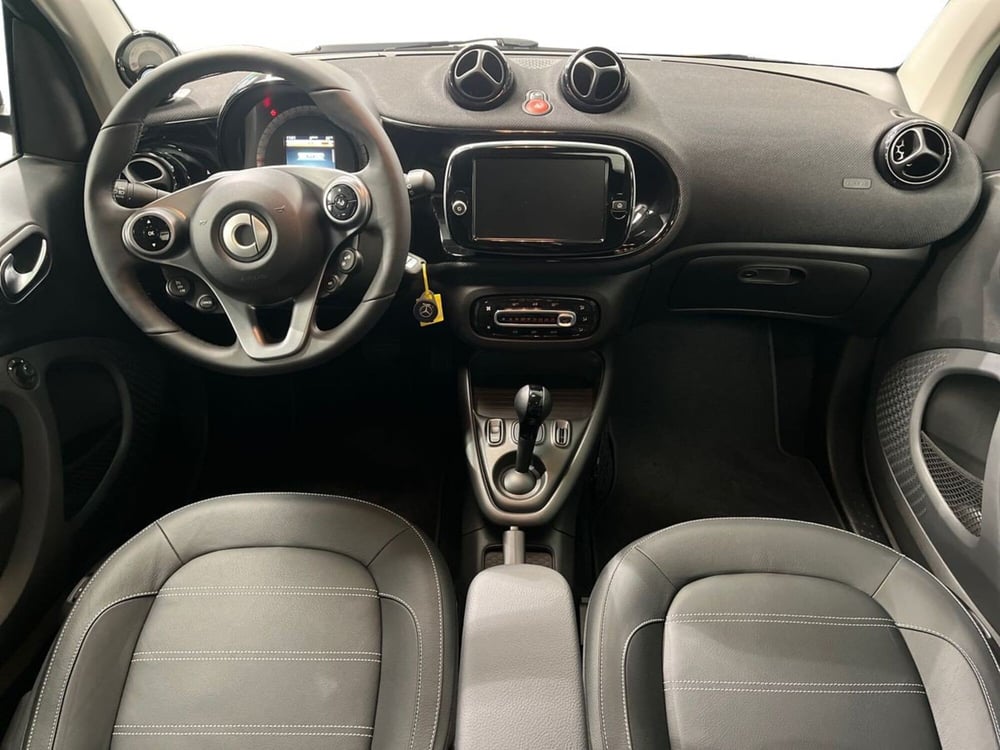 smart Fortwo nuova a Milano (9)