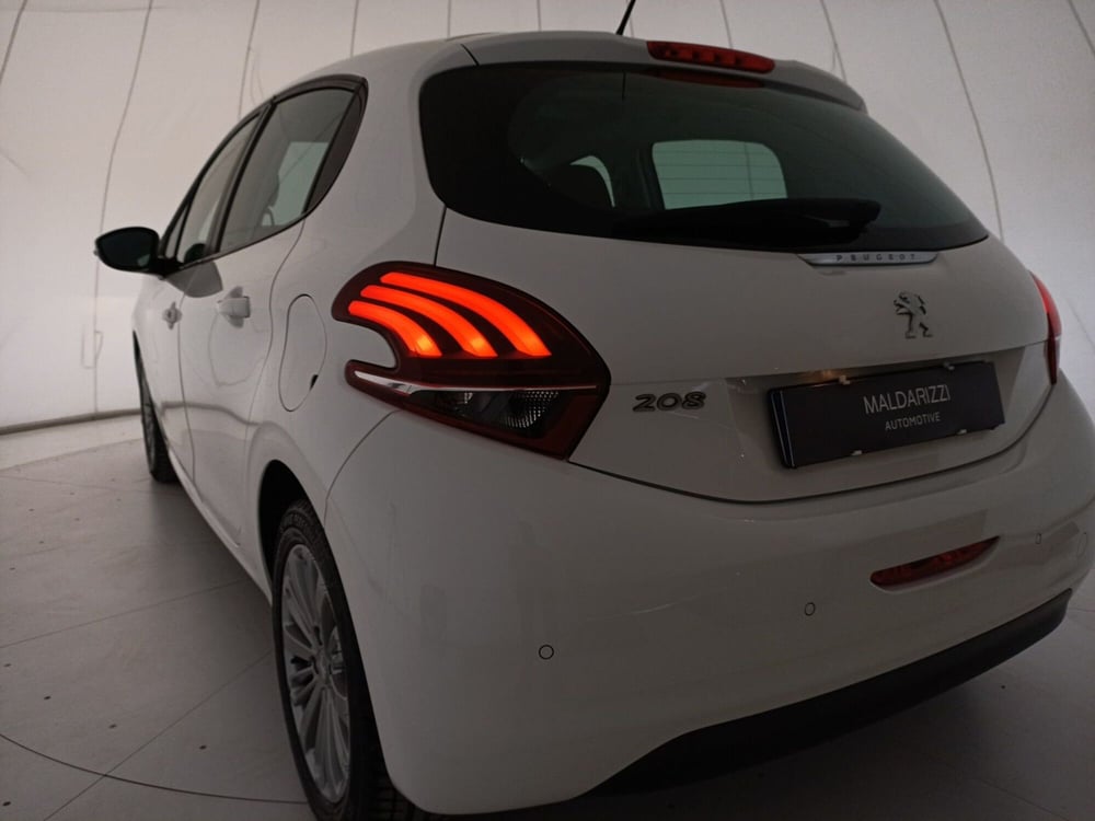 Peugeot 208 usata a Bari (11)