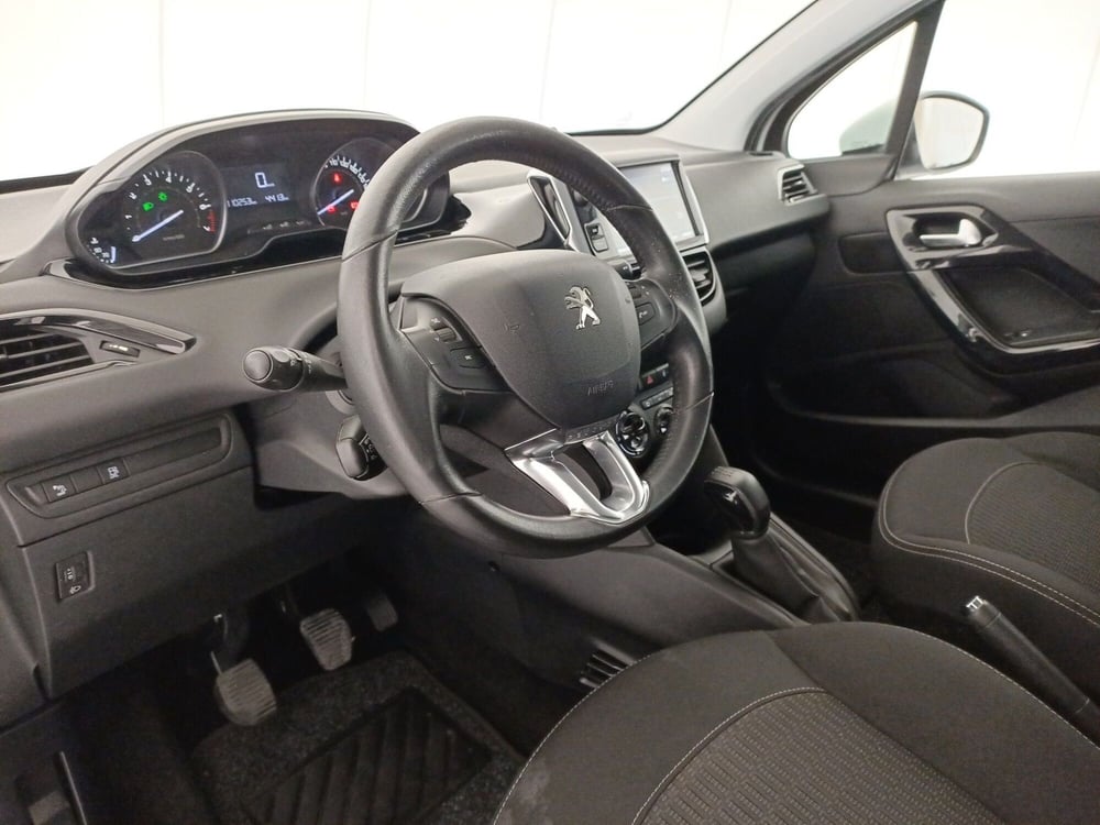 Peugeot 208 usata a Bari (5)