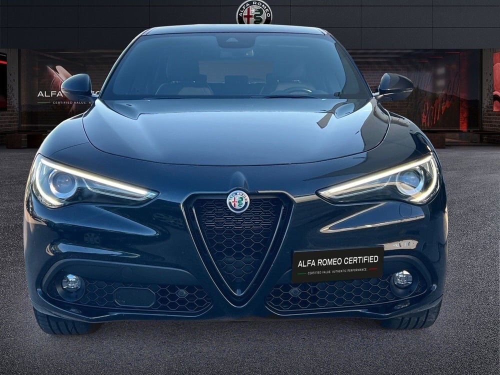 Alfa Romeo Stelvio usata a Pescara (2)