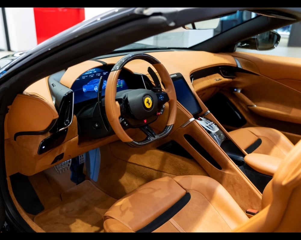 Ferrari Roma Spider usata a Modena (5)