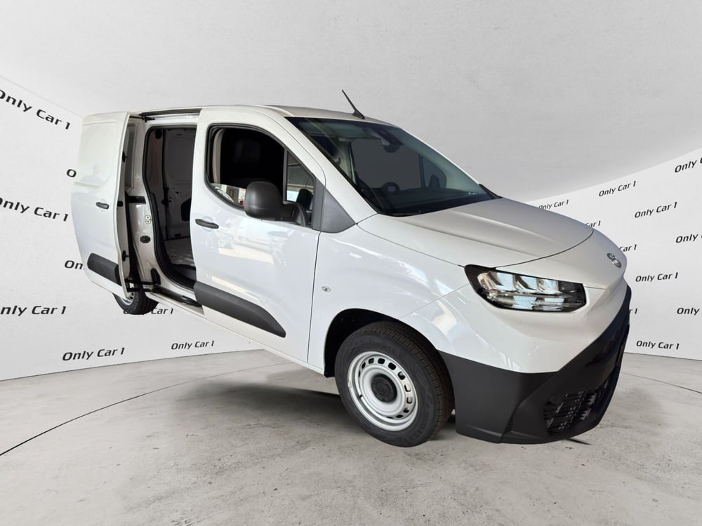 Toyota Proace City nuova a Ferrara (3)