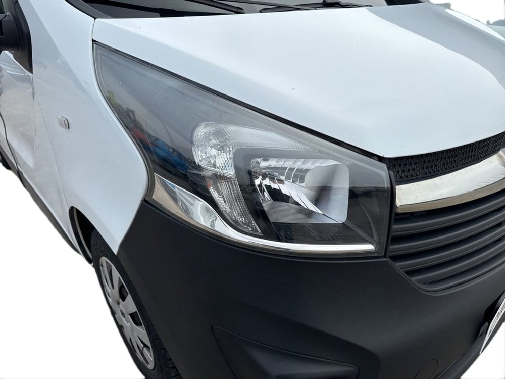 Opel Vivaro Furgone usata a Ferrara (12)