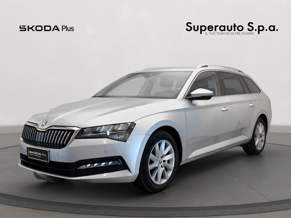 Skoda Superb Station Wagon nuova a Padova (18)