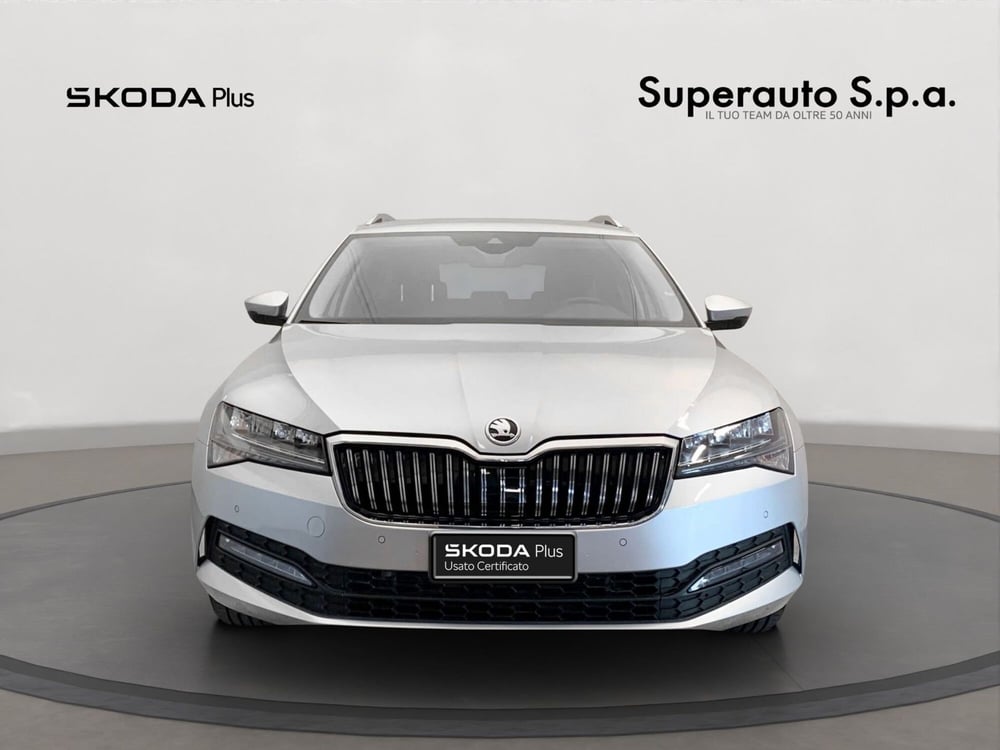 Skoda Superb Station Wagon nuova a Padova (2)