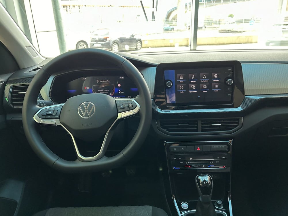 Volkswagen T-Cross nuova a Padova (15)