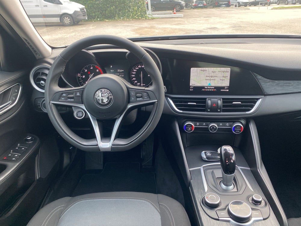 Alfa Romeo Giulia usata a Pescara (10)