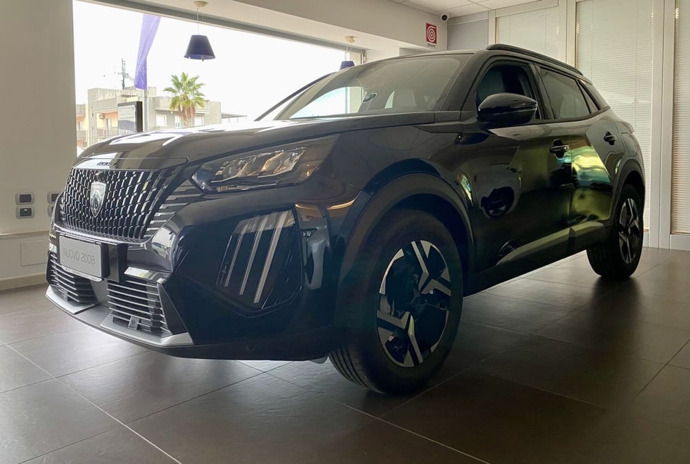 Peugeot 2008 nuova a Bari (3)