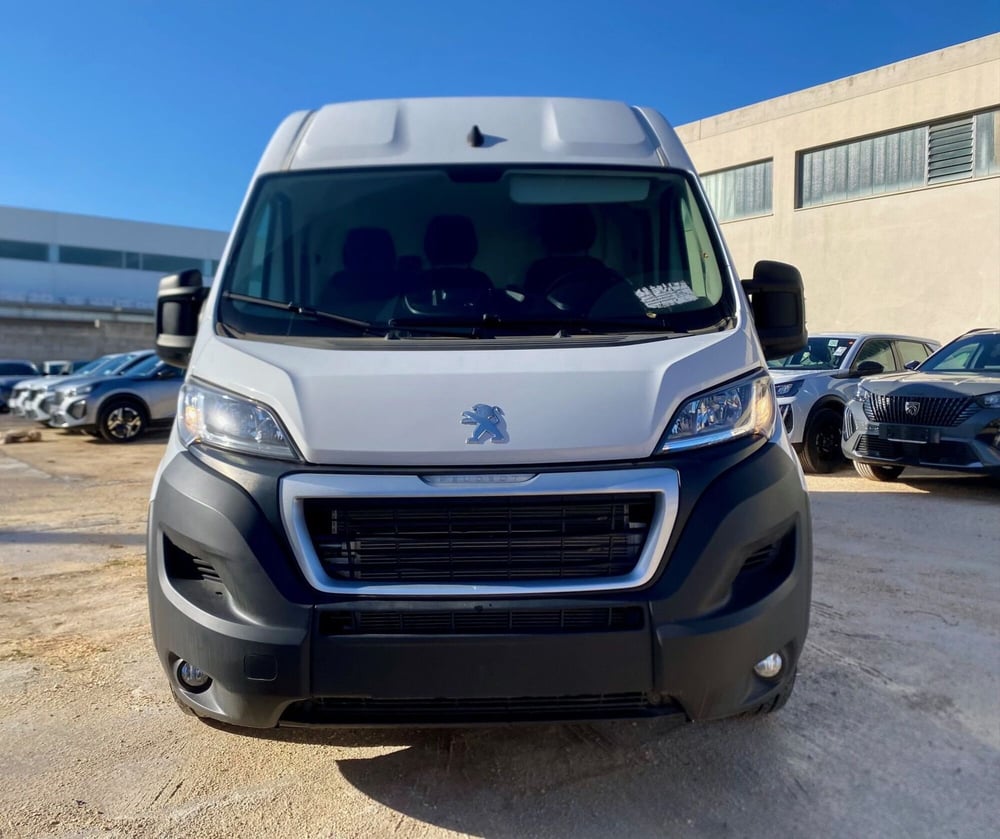 Peugeot Boxer Furgone nuova a Bari (2)