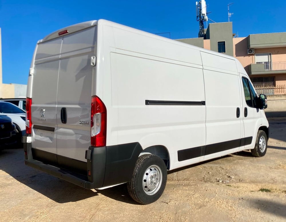 Peugeot Boxer Furgone nuova a Bari (8)