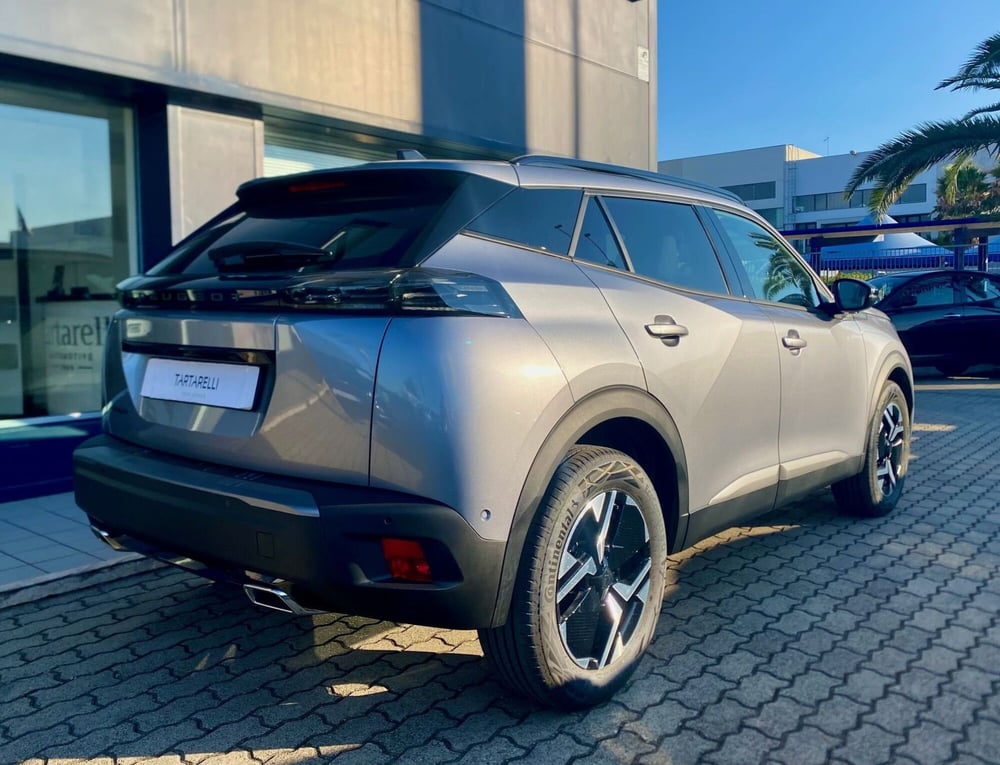 Peugeot 2008 nuova a Bari (7)