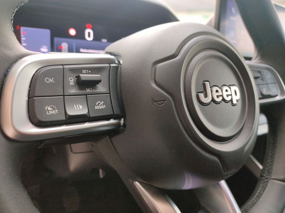 Jeep Avenger usata a Pescara (19)