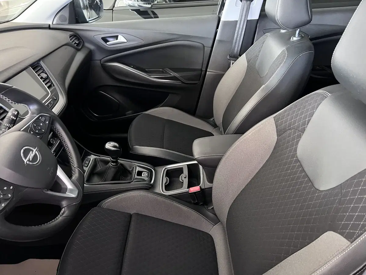 Opel Grandland X usata a Pisa (7)