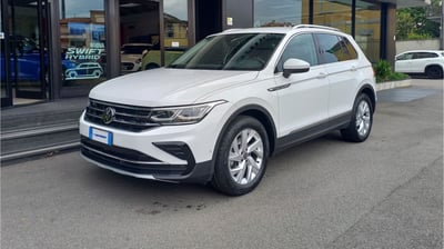 Volkswagen Tiguan 1.5 TSI 150 CV DSG ACT R-Line del 2021 usata a San Vittore Olona