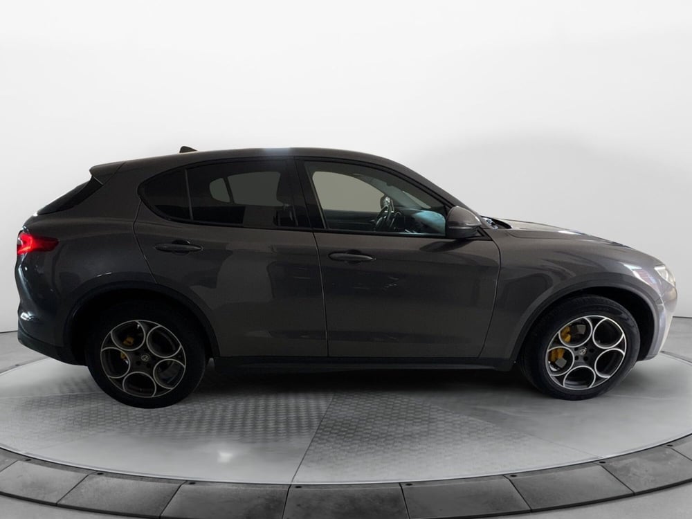 Alfa Romeo Stelvio usata a Pisa (6)