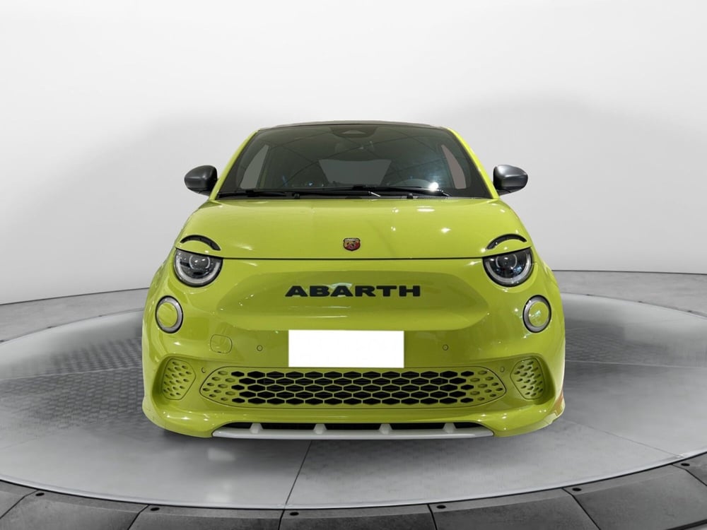 Abarth 500e Cabrio nuova a Pisa (2)