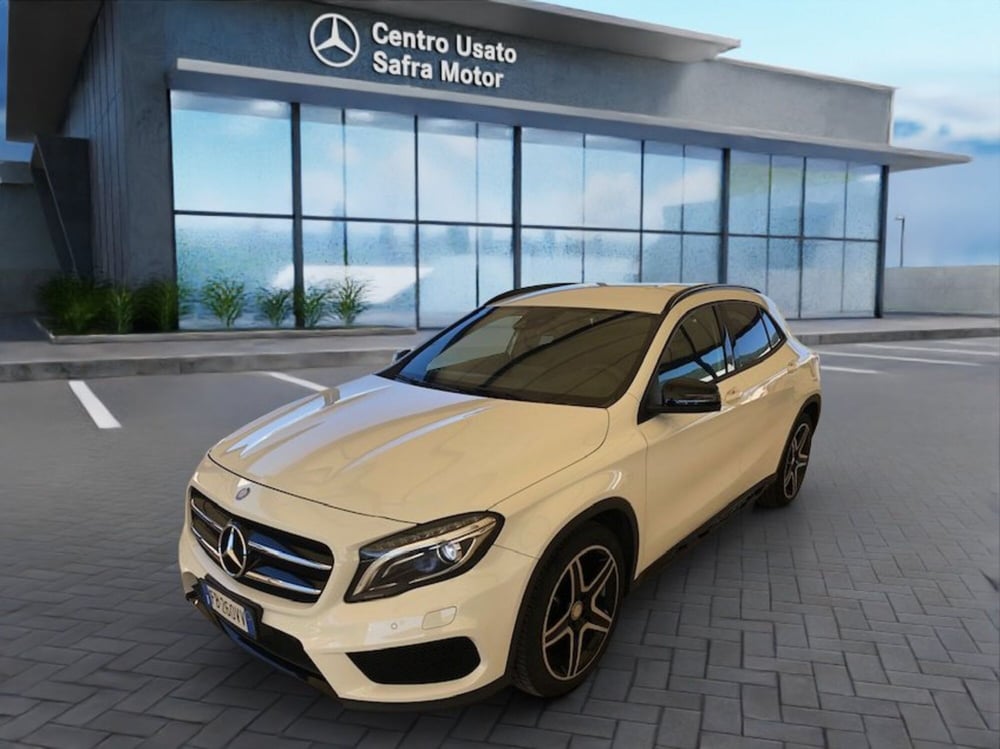 Mercedes-Benz GLA SUV usata a Cosenza