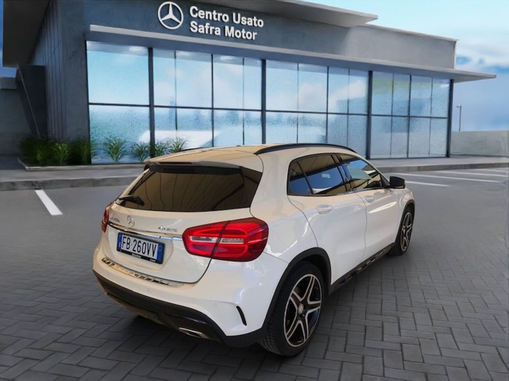 Mercedes-Benz GLA SUV usata a Cosenza (6)