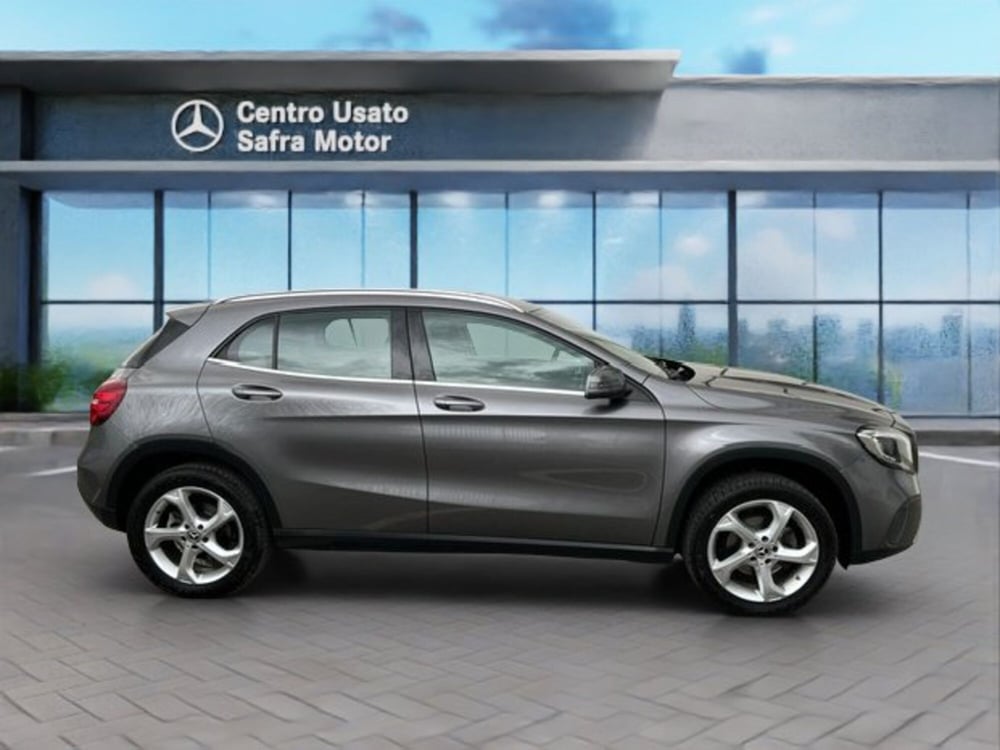 Mercedes-Benz GLA SUV usata a Cosenza (5)